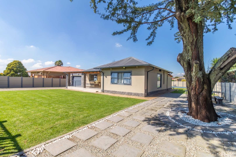 3 Bedroom Property for Sale in Horison Gauteng