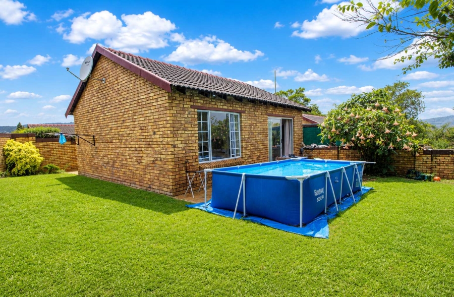 2 Bedroom Property for Sale in Wilgeheuwel Gauteng