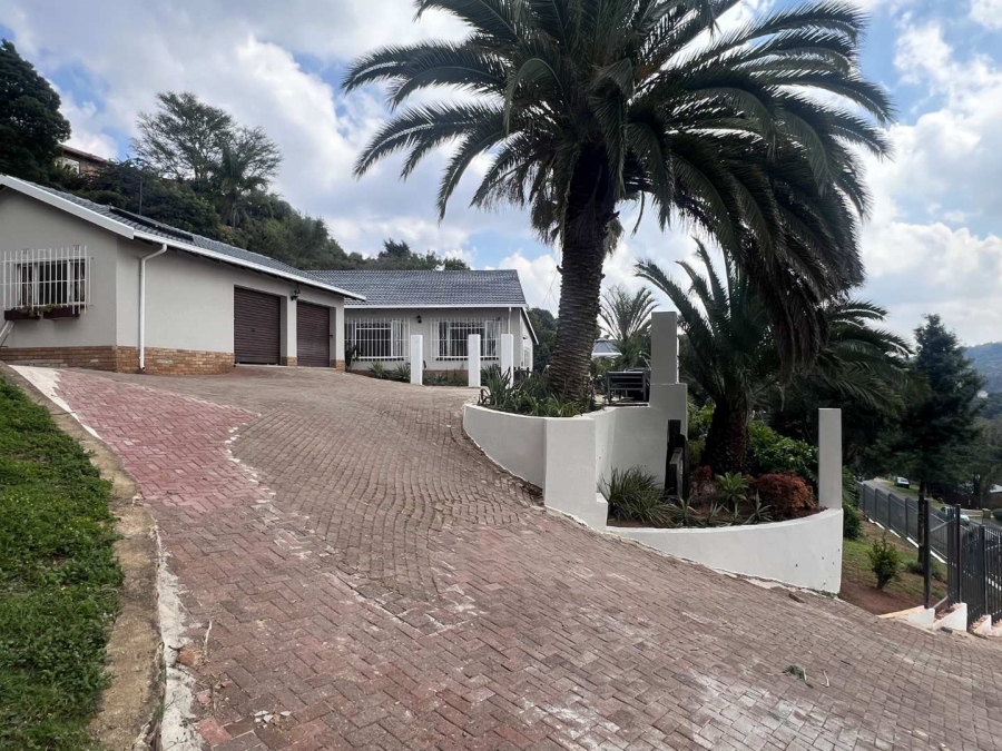 4 Bedroom Property for Sale in Roodekrans Gauteng