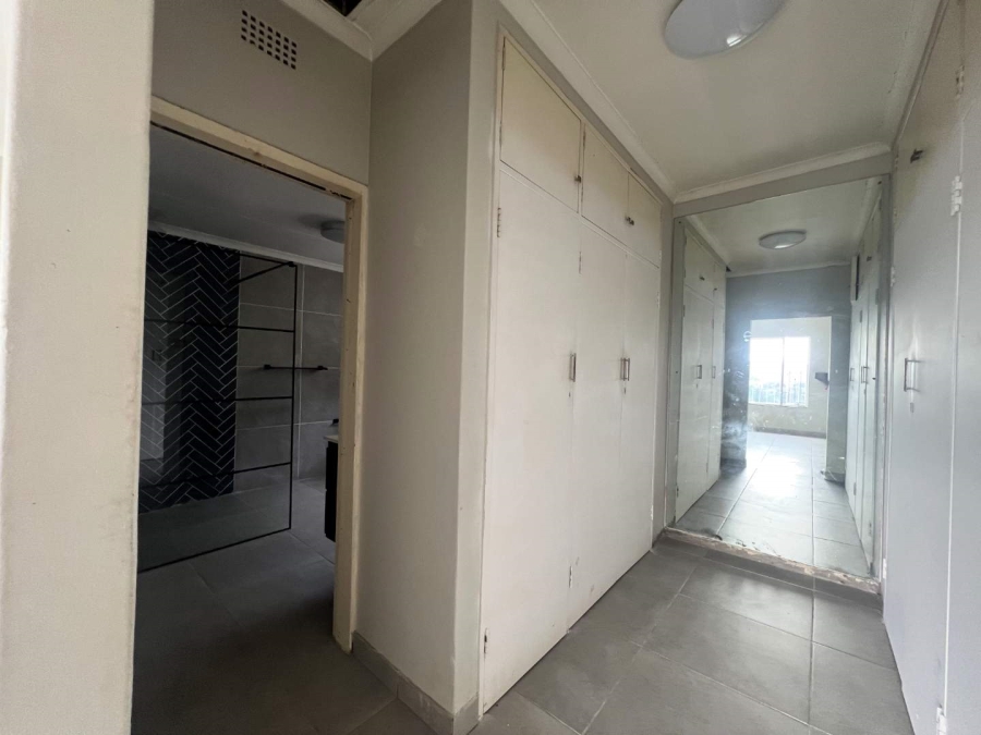 4 Bedroom Property for Sale in Roodekrans Gauteng