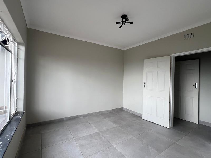 4 Bedroom Property for Sale in Roodekrans Gauteng