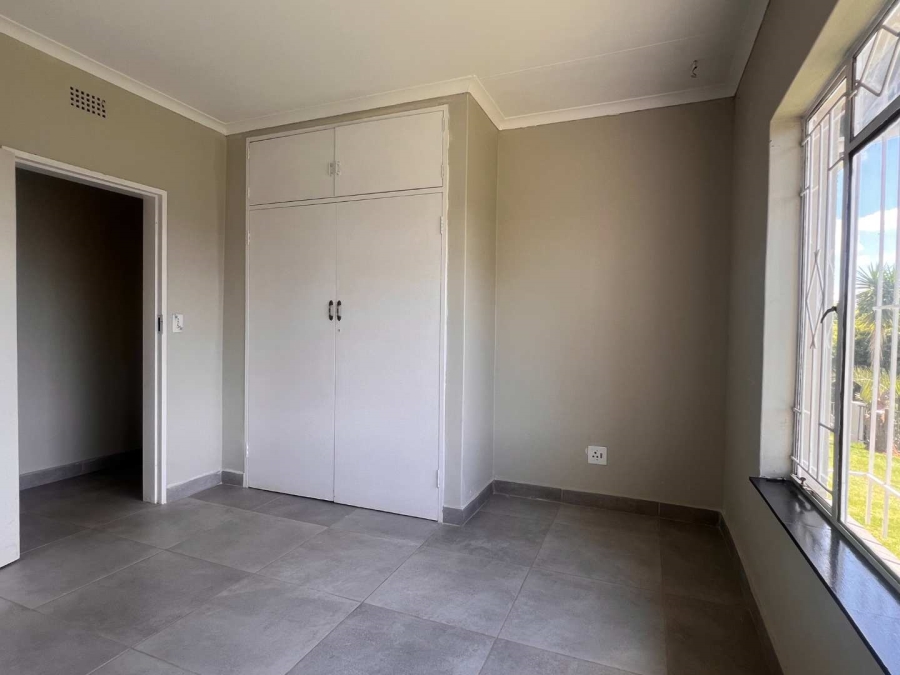 4 Bedroom Property for Sale in Roodekrans Gauteng