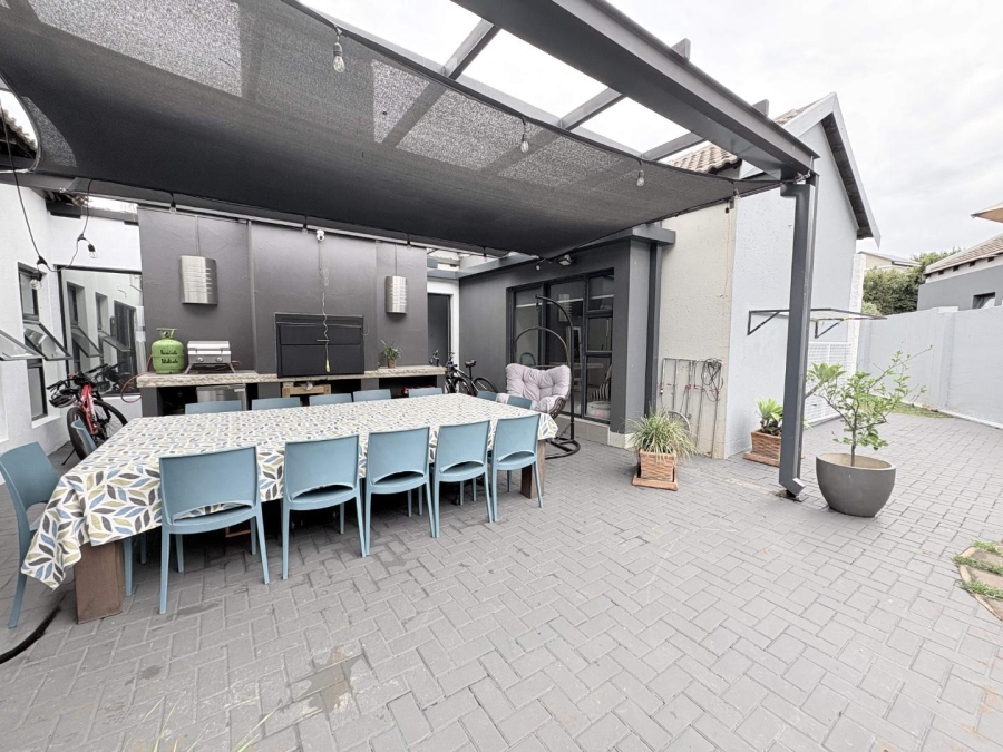 4 Bedroom Property for Sale in Midstream Meadows Gauteng