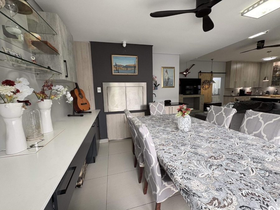 4 Bedroom Property for Sale in Midstream Meadows Gauteng