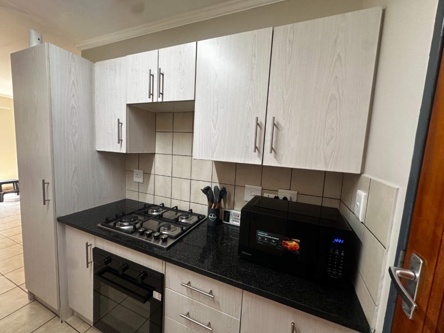 2 Bedroom Property for Sale in Noordwyk Gauteng