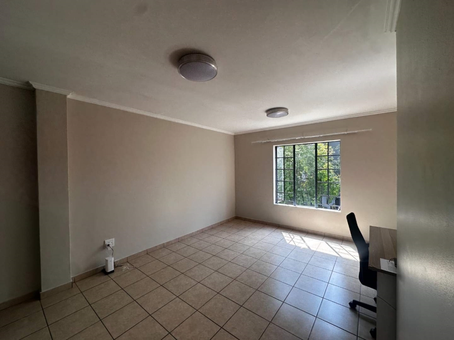 2 Bedroom Property for Sale in Noordwyk Gauteng