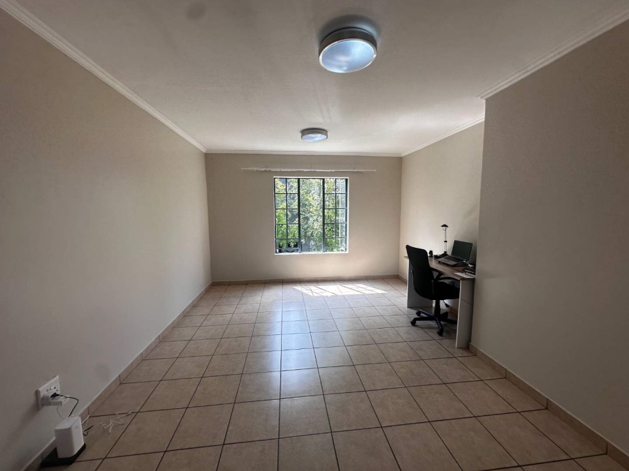 2 Bedroom Property for Sale in Noordwyk Gauteng