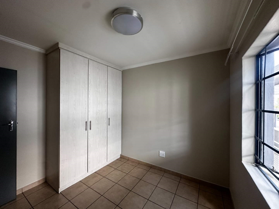 2 Bedroom Property for Sale in Noordwyk Gauteng