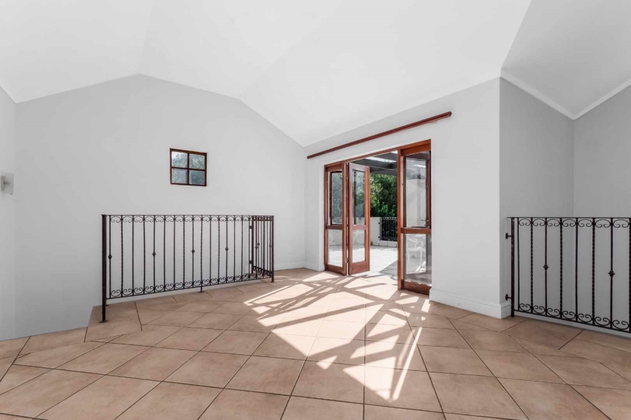 3 Bedroom Property for Sale in Lonehill Gauteng