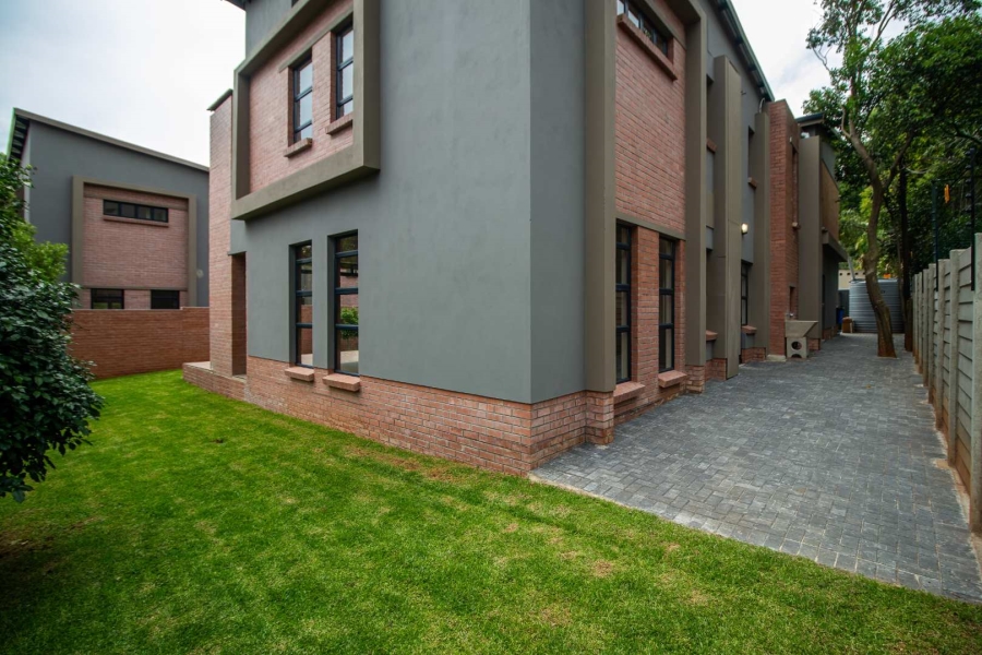 3 Bedroom Property for Sale in Fairland Gauteng