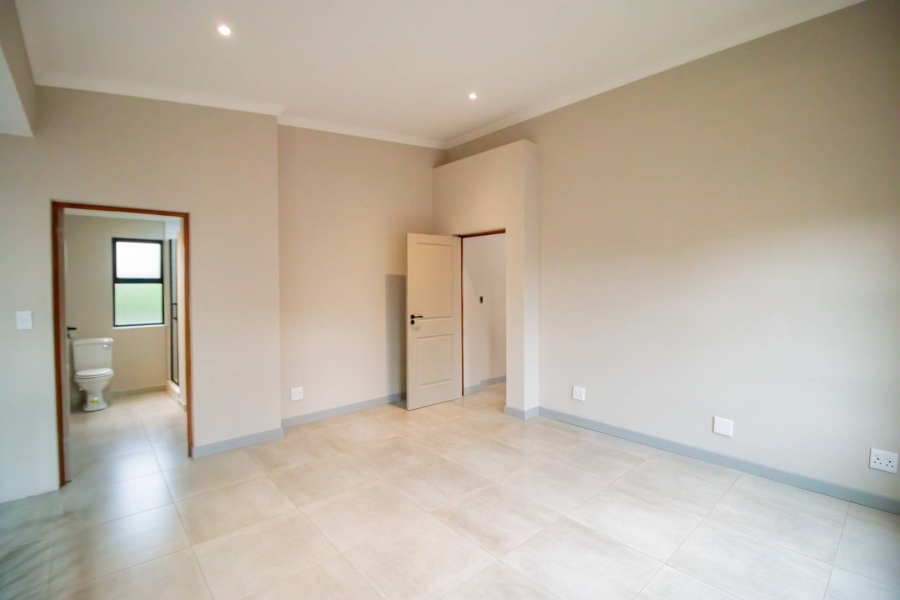 3 Bedroom Property for Sale in Fairland Gauteng