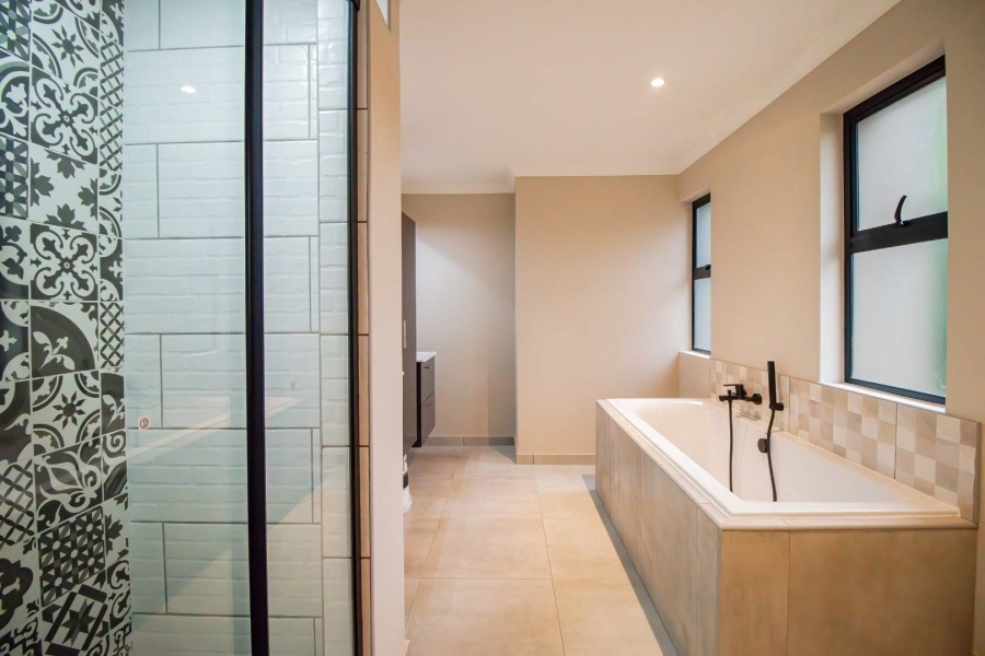 3 Bedroom Property for Sale in Fairland Gauteng