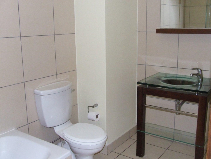 1 Bedroom Property for Sale in Jackal Creek Golf Estate Gauteng