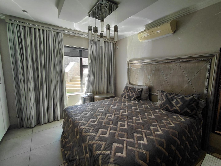 4 Bedroom Property for Sale in Roodekrans Gauteng