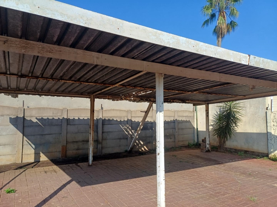 4 Bedroom Property for Sale in Birch Acres Gauteng