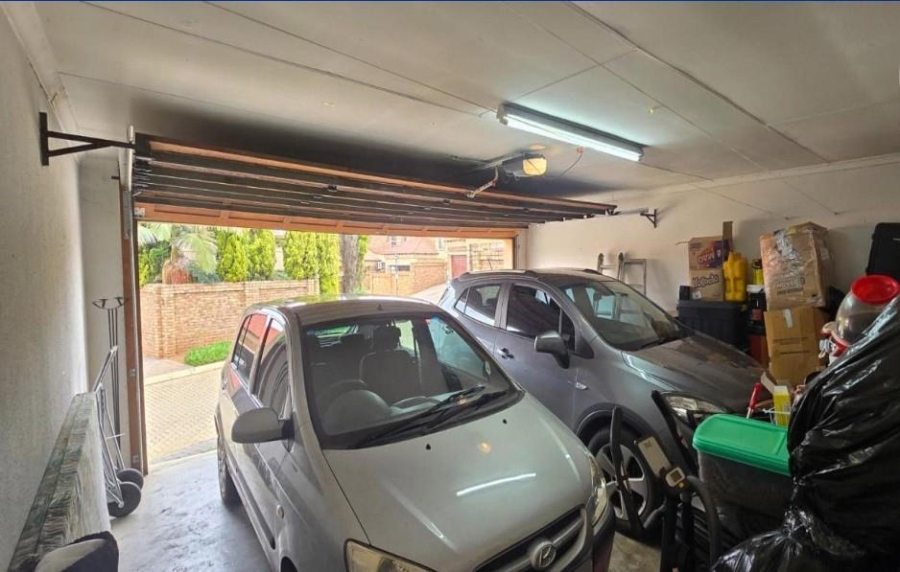 3 Bedroom Property for Sale in Glen Marais Gauteng