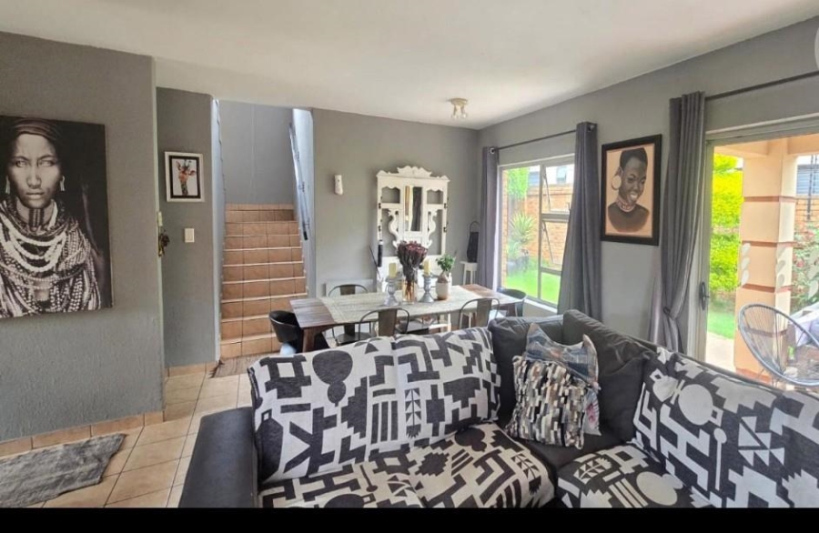 3 Bedroom Property for Sale in Glen Marais Gauteng