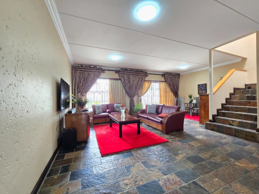 3 Bedroom Property for Sale in Glenvista Gauteng