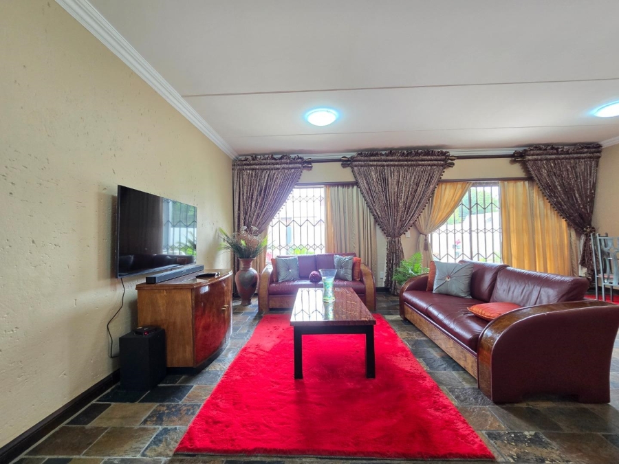 3 Bedroom Property for Sale in Glenvista Gauteng