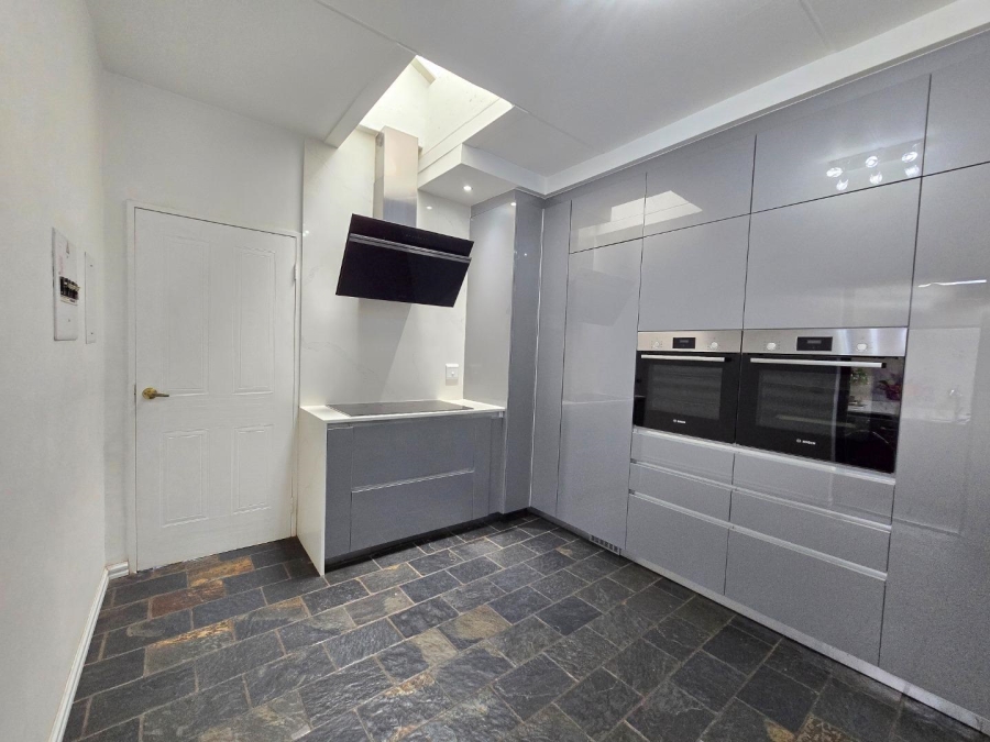 3 Bedroom Property for Sale in Glenvista Gauteng