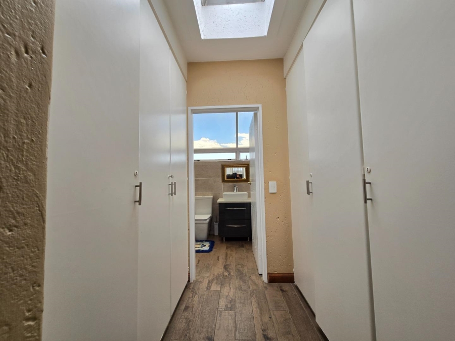 3 Bedroom Property for Sale in Glenvista Gauteng