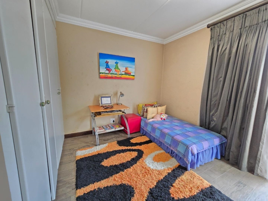 3 Bedroom Property for Sale in Glenvista Gauteng