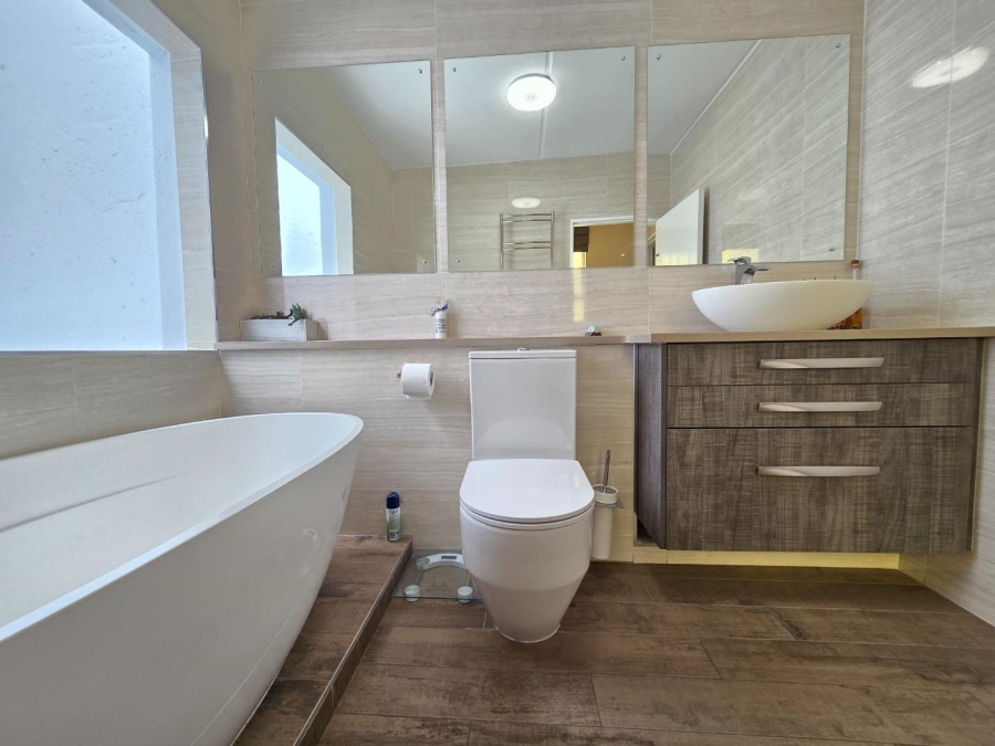 3 Bedroom Property for Sale in Glenvista Gauteng