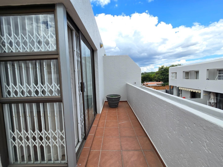 3 Bedroom Property for Sale in Glenvista Gauteng
