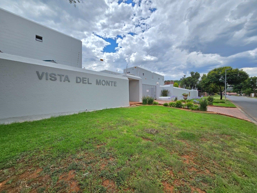 3 Bedroom Property for Sale in Glenvista Gauteng