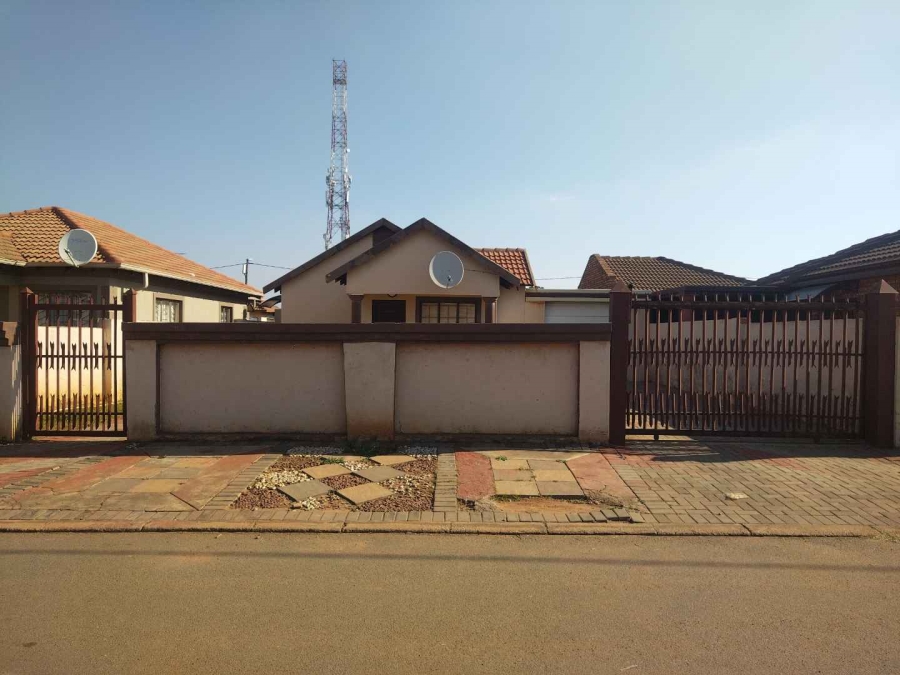 3 Bedroom Property for Sale in Soshanguve VV Gauteng