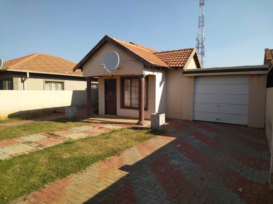 3 Bedroom Property for Sale in Soshanguve VV Gauteng