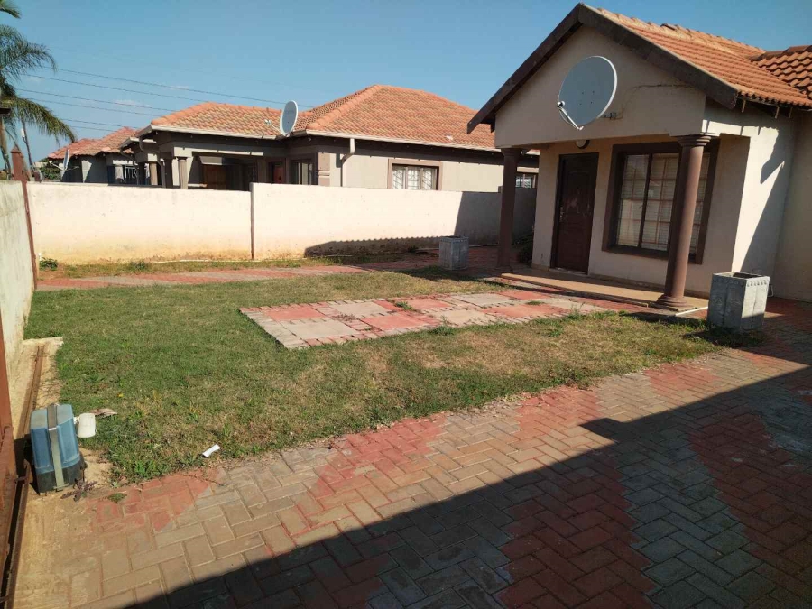 3 Bedroom Property for Sale in Soshanguve VV Gauteng