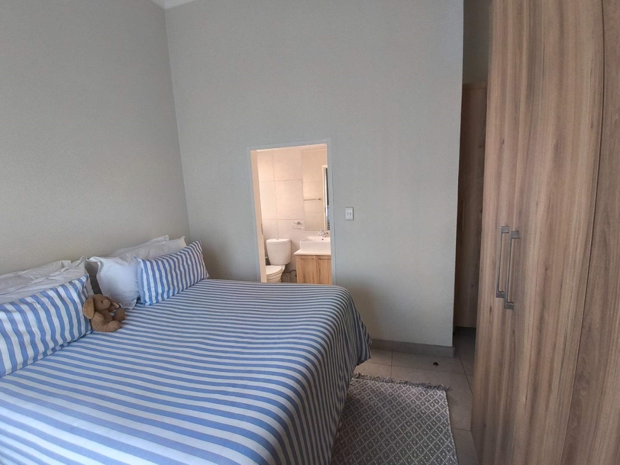 2 Bedroom Property for Sale in Founders Hill Gauteng