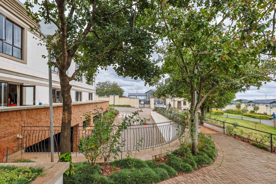 1 Bedroom Property for Sale in Rietvalleirand Gauteng