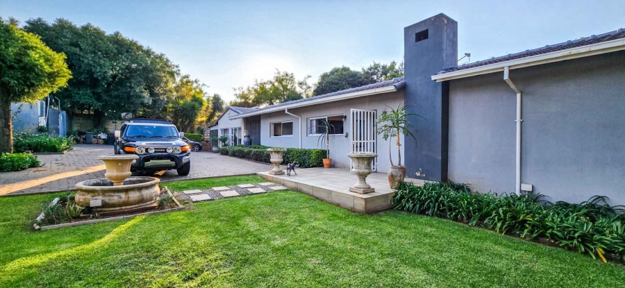 4 Bedroom Property for Sale in Waterkloof Ridge Gauteng