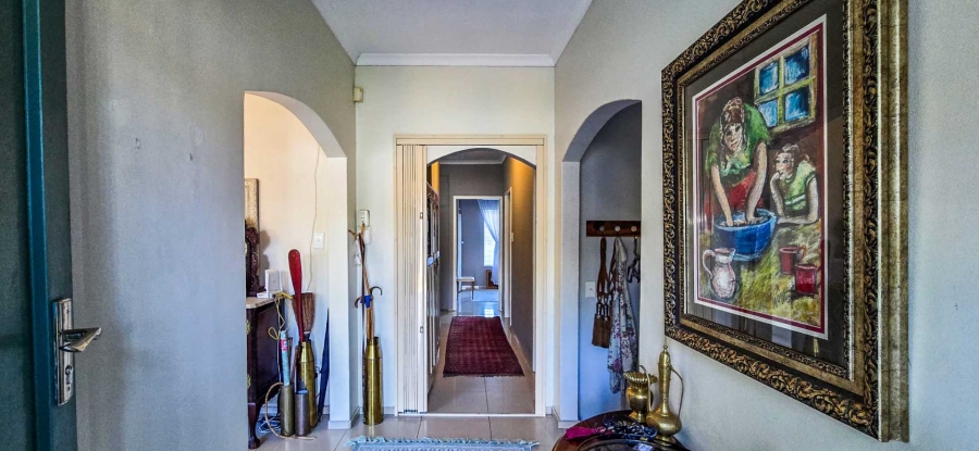 4 Bedroom Property for Sale in Waterkloof Ridge Gauteng