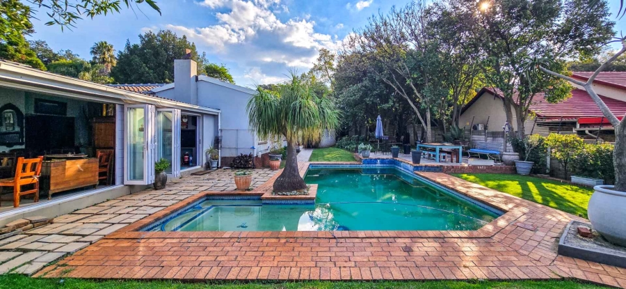 4 Bedroom Property for Sale in Waterkloof Ridge Gauteng