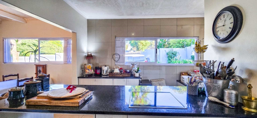 4 Bedroom Property for Sale in Waterkloof Ridge Gauteng