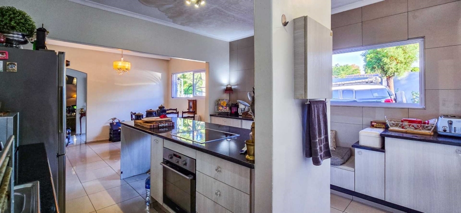 4 Bedroom Property for Sale in Waterkloof Ridge Gauteng