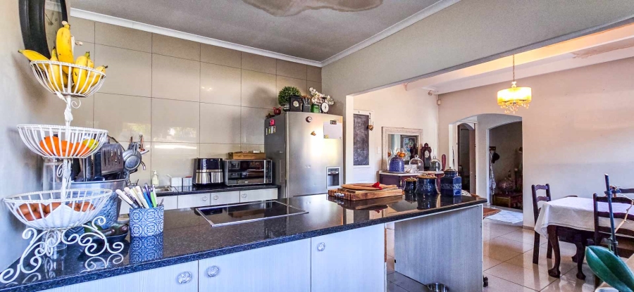 4 Bedroom Property for Sale in Waterkloof Ridge Gauteng