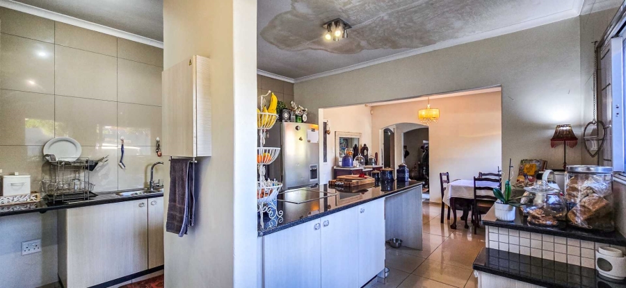 4 Bedroom Property for Sale in Waterkloof Ridge Gauteng