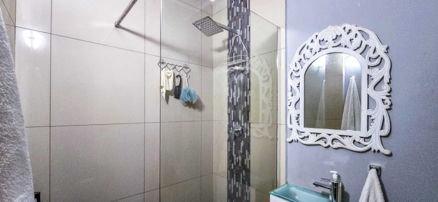 4 Bedroom Property for Sale in Waterkloof Ridge Gauteng