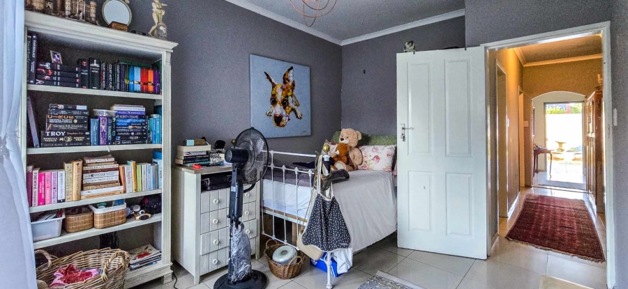 4 Bedroom Property for Sale in Waterkloof Ridge Gauteng