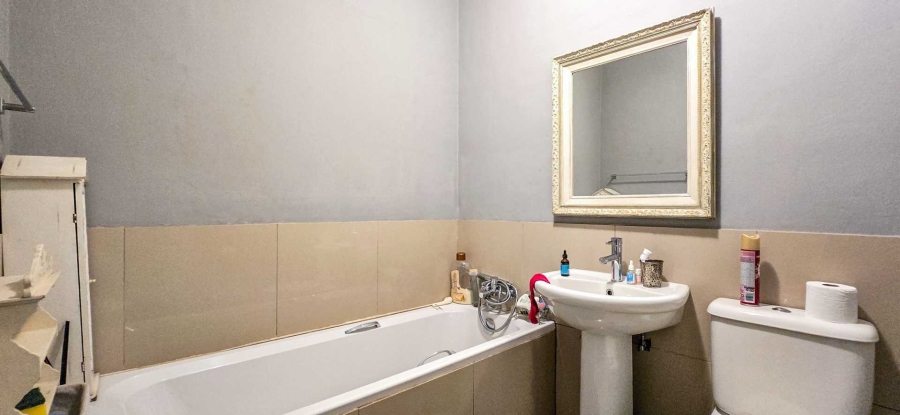 4 Bedroom Property for Sale in Waterkloof Ridge Gauteng