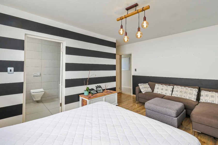 4 Bedroom Property for Sale in Waterkloof Ridge Gauteng