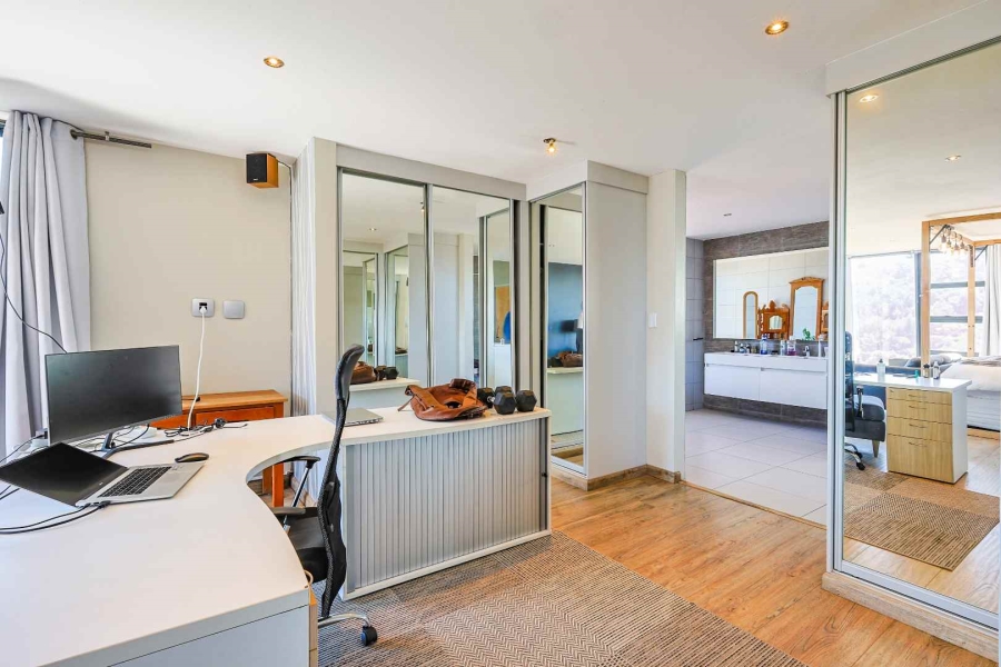 4 Bedroom Property for Sale in Waterkloof Ridge Gauteng