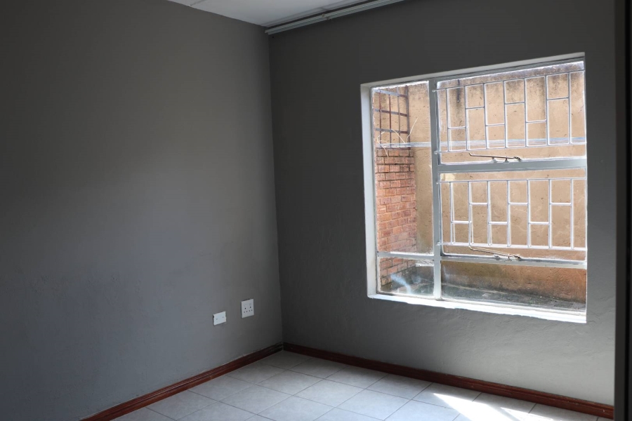 2 Bedroom Property for Sale in Florida Gauteng