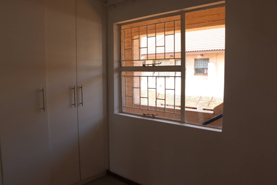 2 Bedroom Property for Sale in Florida Gauteng