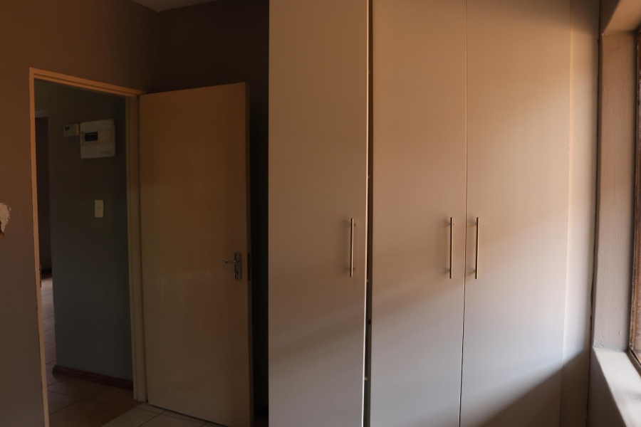 2 Bedroom Property for Sale in Florida Gauteng