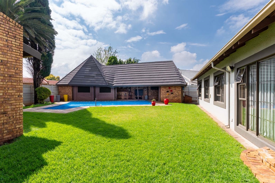 4 Bedroom Property for Sale in Witfield Gauteng